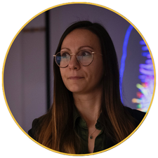 Dr. Julie Ottoy
